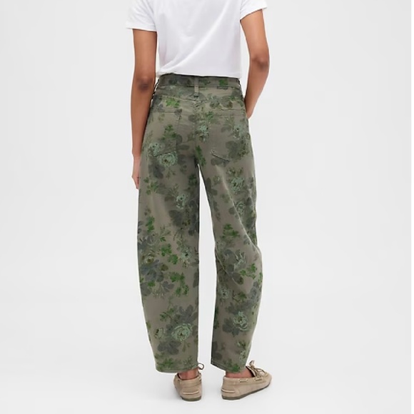 GAP Factory High Rise Print Barrel Jeans Green Floral | Size 16R | 33 | EUC - Picture 11 of 14